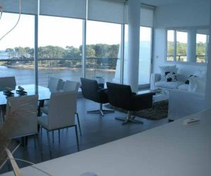 27ca80304629a2970a8f4f2386fd1402