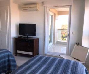 56e8ff3f0a4f5ba3b89412966d7a206b