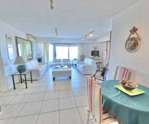 f9bb4cc7e5eef45ea01a010b50d5326d